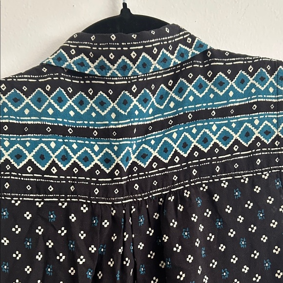 Anthropologie Akemi + Kin Boho Black and Teal Geometric Button-down Tank Blouse - Picture 6 of 7
